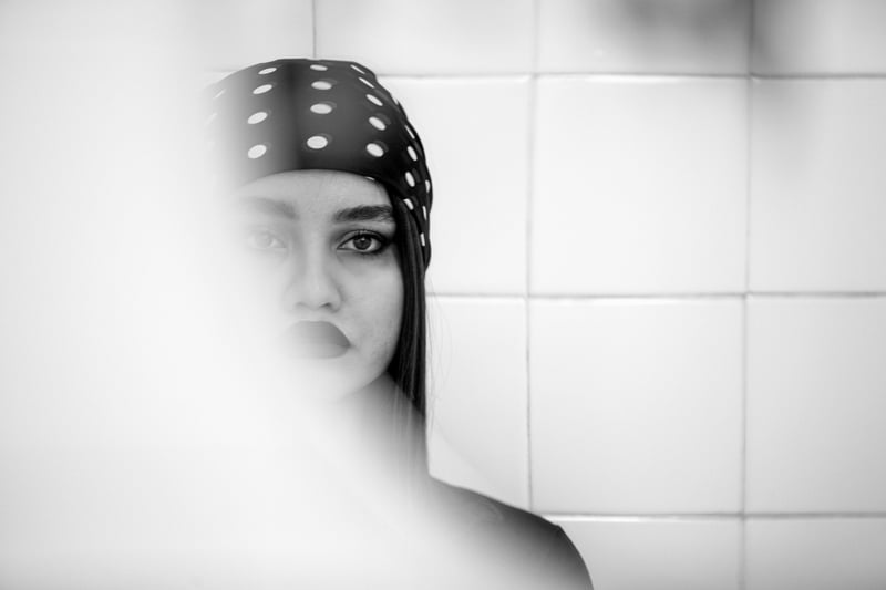 Vers dans les toilettes après absence : comment réagir en 2026